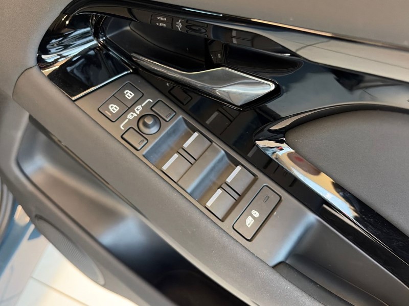 Used Land Rover Range Rover Evoque 2023 for sale - 77285818: Photo 23