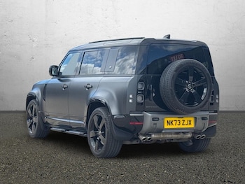 Used Land Rover Defender 2023 for sale - 79433652: Photo