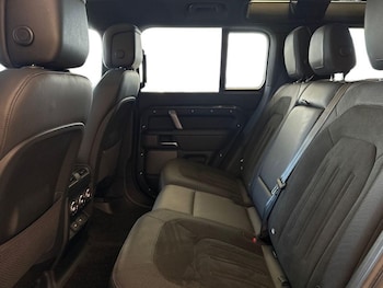 Used Land Rover Defender 2023 for sale - 79433652: Photo