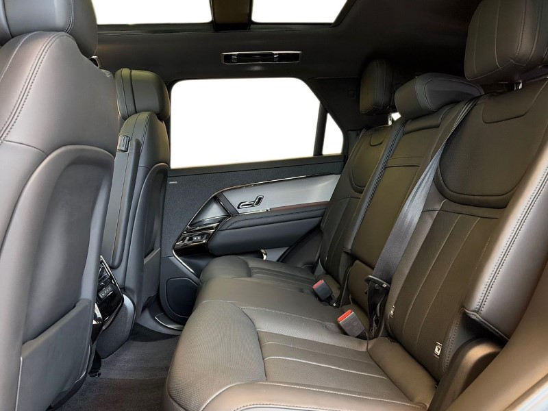 Used Land Rover Range Rover Sport 2023 for sale - 77532264: Photo 4