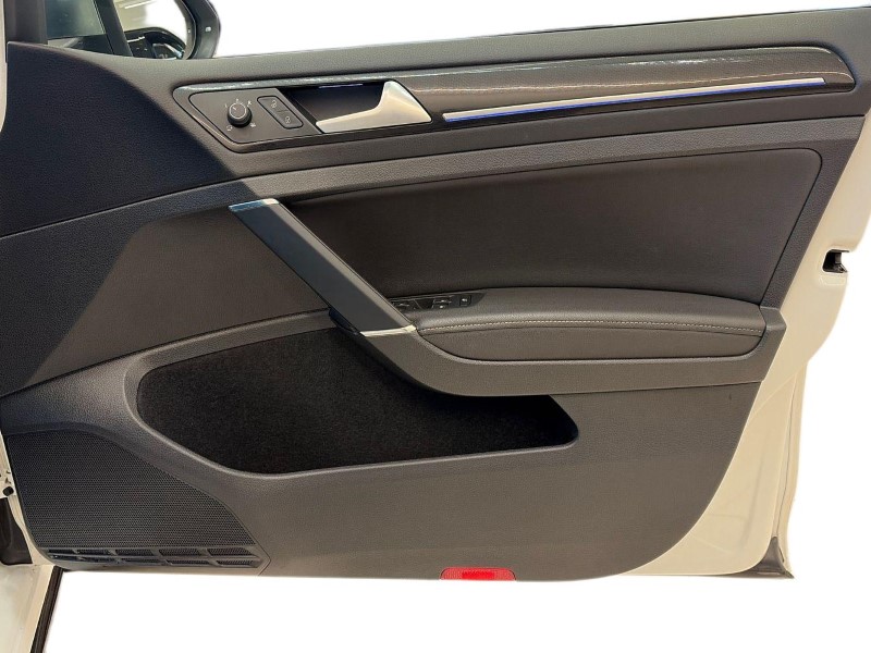 Used Volkswagen Golf 2019 for sale - 77602061: Photo 22