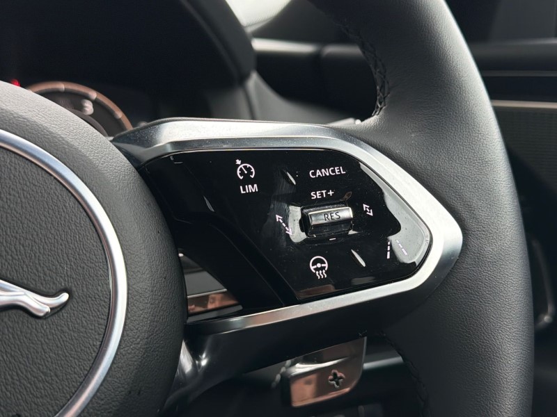 Used Jaguar XE 2024 for sale - 77864713: Photo 28