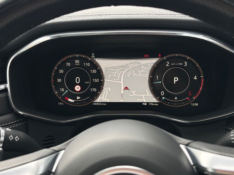 Used Jaguar F-Pace 2021 for sale - 77848250: Photo 16