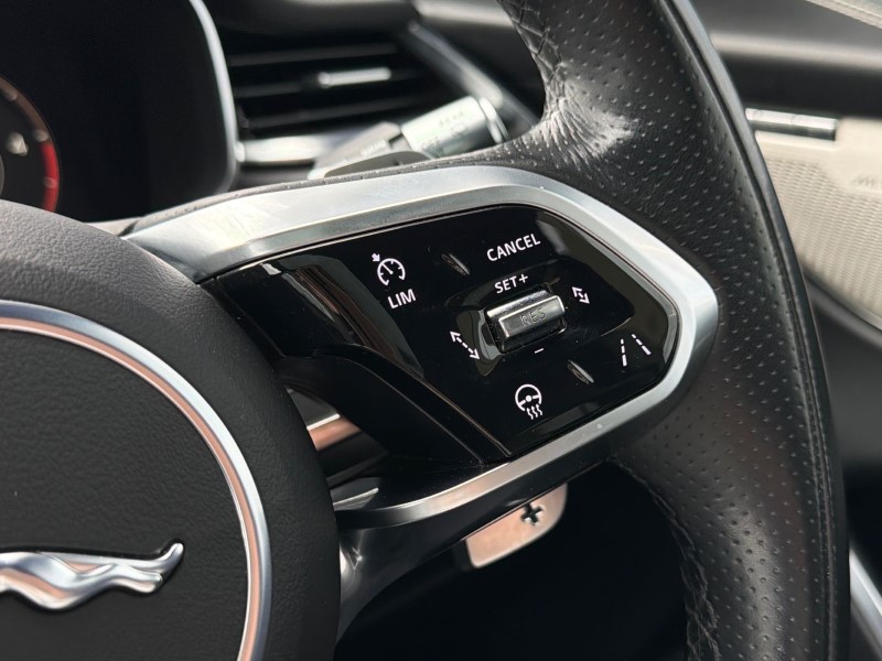 Used Jaguar F-Pace 2021 for sale - 77848250: Photo 29