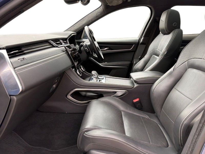 Used Jaguar F-Pace 2021 for sale - 77848250: Photo 3