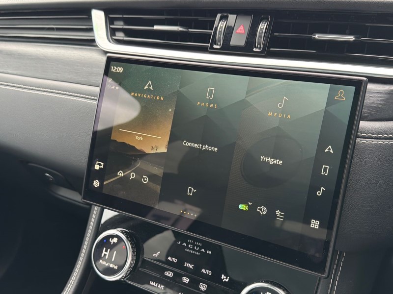 Used Jaguar F-Pace 2021 for sale - 77848250: Photo 30