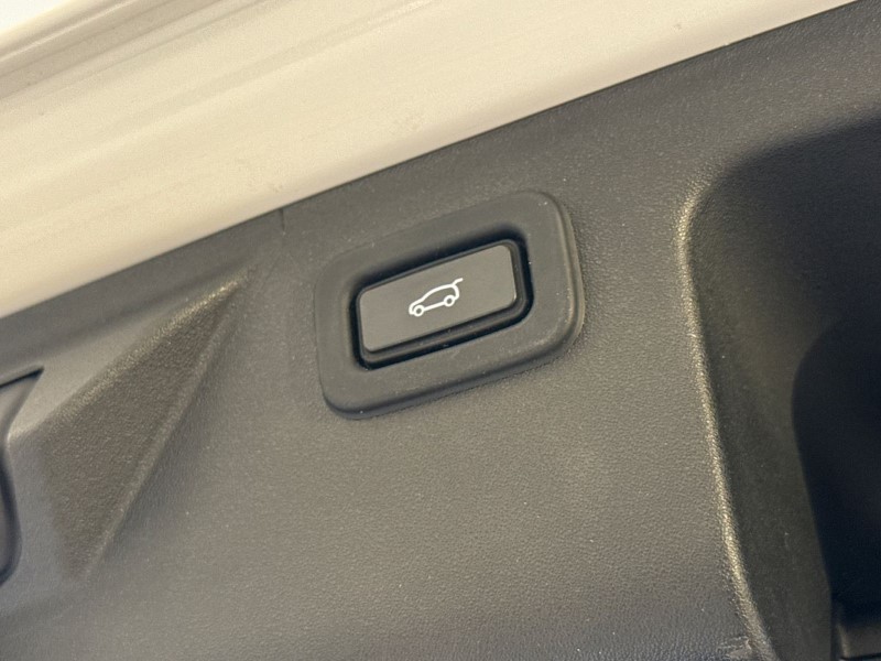 Used Land Rover Discovery Sport 2022 for sale - 76981924: Photo 40