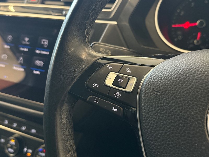 Used Volkswagen Tiguan 2019 for sale - 77545400: Photo 25