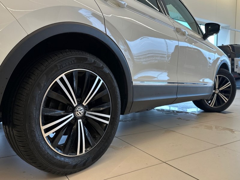 Used Volkswagen Tiguan 2019 for sale - 77545400: Photo 40
