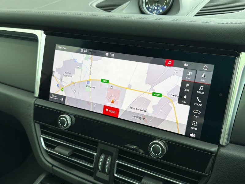 Used Land Rover Range Rover Velar 2026 for sale - 78081272: Photo 11