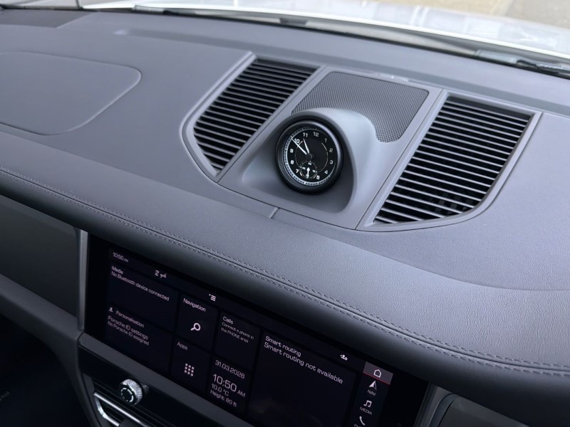 Used Land Rover Range Rover Velar 2026 for sale - 78081272: Photo 34