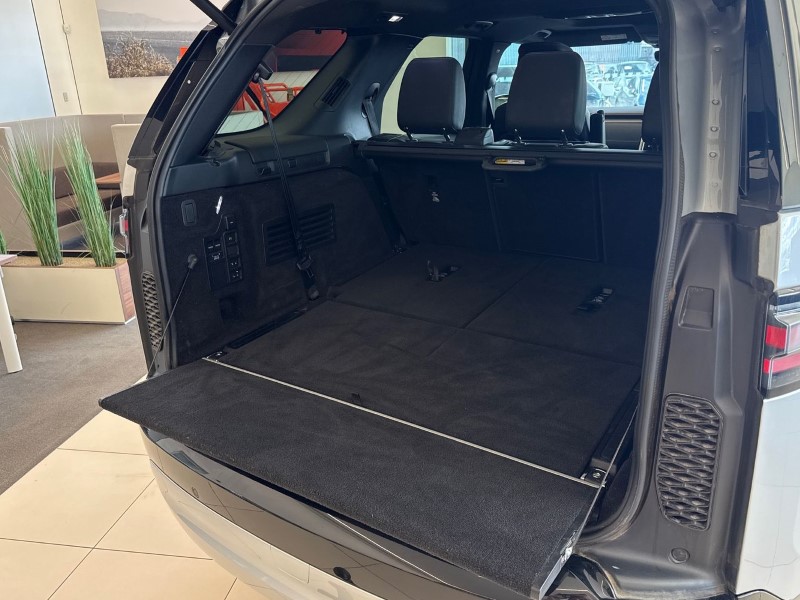 Used Land Rover Discovery 2023 for sale - 78081274: Photo 39