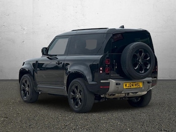 Used Land Rover Defender 2024 for sale - 79287246: Photo
