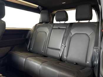 Used Land Rover Defender 2024 for sale - 79287246: Photo