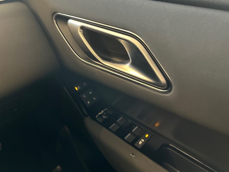 Used Land Rover Range Rover Velar 2025 for sale - 76981245: Photo 23