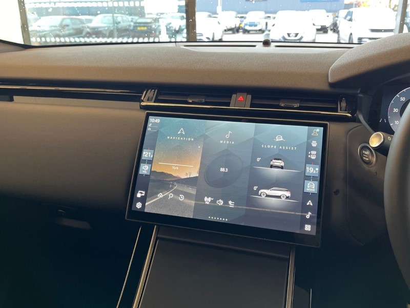 Used Land Rover Range Rover Velar 2025 for sale - 76981245: Photo 30