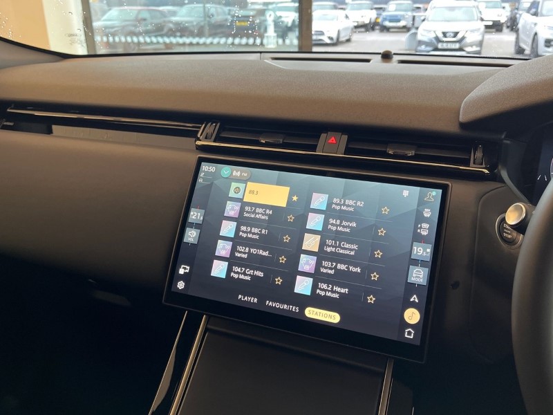 Used Land Rover Range Rover Velar 2025 for sale - 76981245: Photo 33