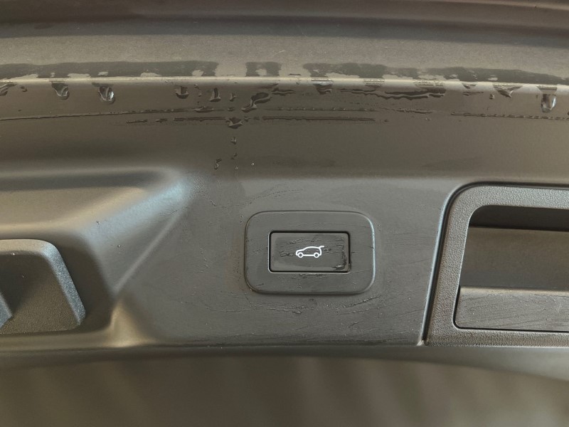 Used Land Rover Range Rover Velar 2025 for sale - 76981245: Photo 40