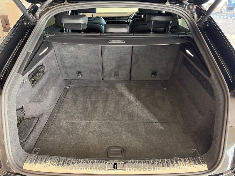 Used Audi Q8 2022 for sale - 77745983: Photo 10