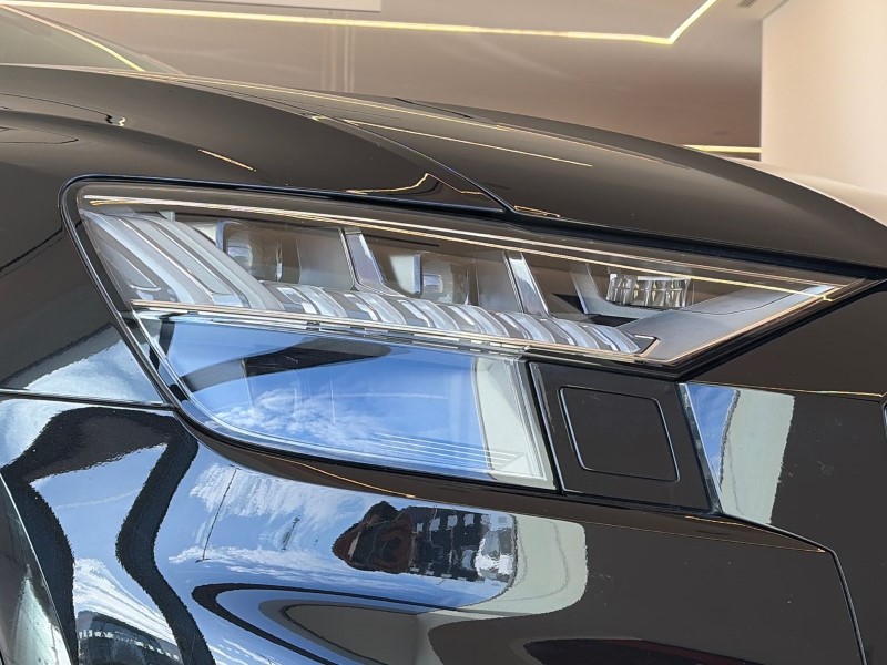 Used Audi Q8 2022 for sale - 77745983: Photo 17