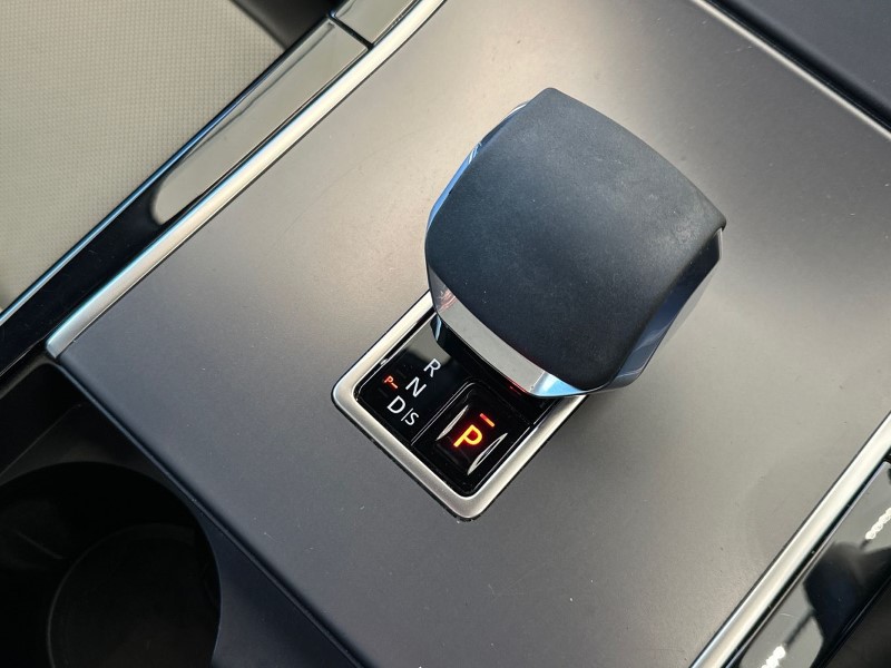 Used Land Rover Range Rover Velar 2023 for sale - 77225293: Photo 13