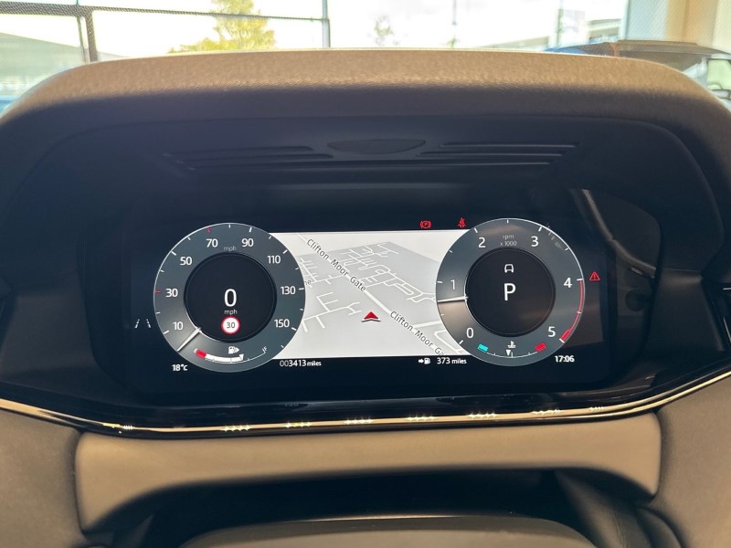 Used Land Rover Range Rover Evoque 2025 for sale - 76981352: Photo 16