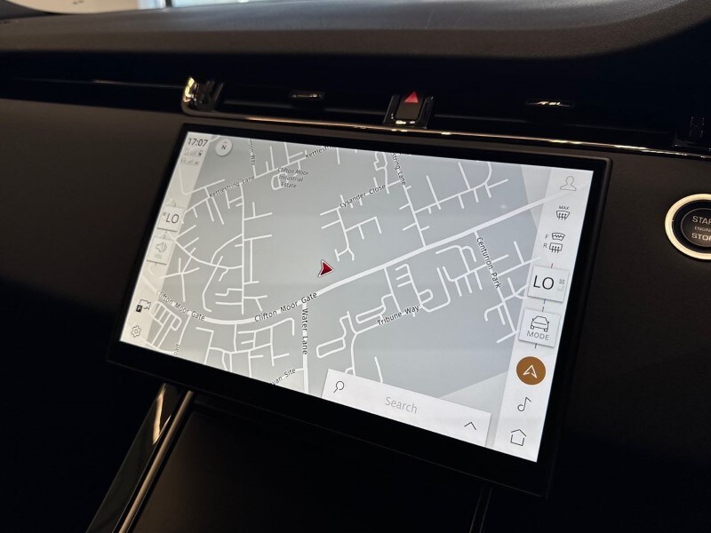 Used Land Rover Range Rover Evoque 2025 for sale - 76981352: Photo 31