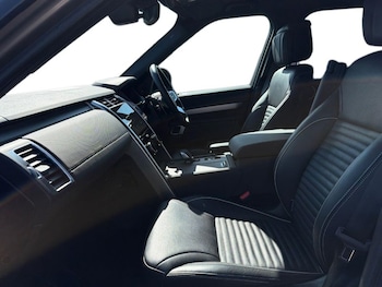 Used Land Rover Discovery 2023 for sale - 78329016: Photo