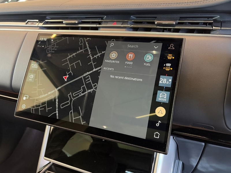 Used Land Rover Range Rover 2024 for sale - 76982079: Photo 11