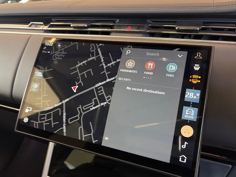 Used Land Rover Range Rover 2024 for sale - 76982079: Photo 32