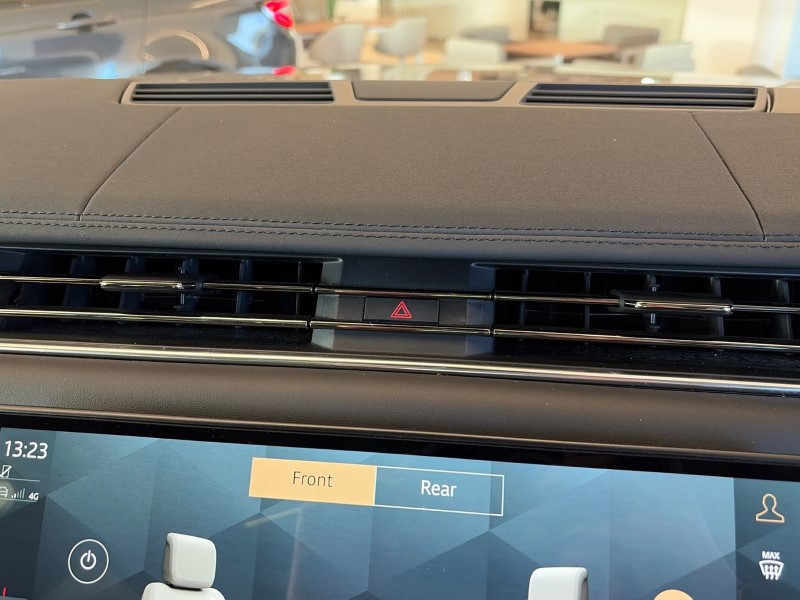 Used Land Rover Range Rover 2024 for sale - 76982079: Photo 38