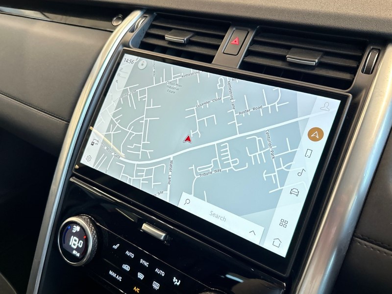 Used Land Rover Discovery 2024 for sale - 77519387: Photo 11