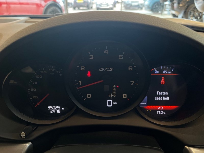 Used Porsche Cayman 2018 for sale - 76982078: Photo 16