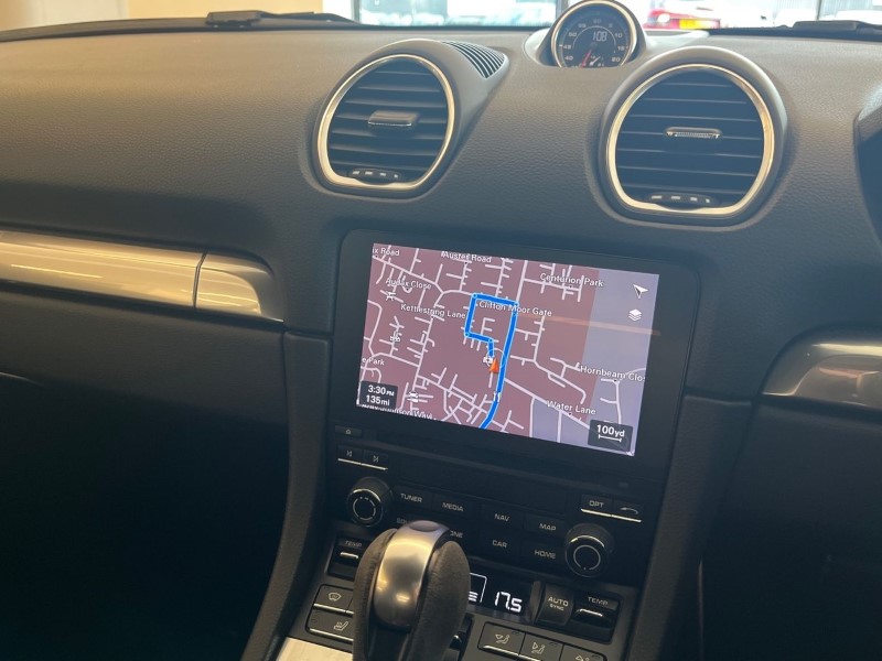 Used Porsche Cayman 2018 for sale - 76982078: Photo 29