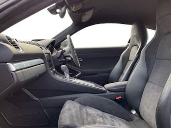 Used Porsche Cayman 2018 for sale - 76982078: Photo