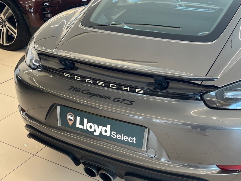 Used Porsche Cayman 2018 for sale - 76982078: Photo 41