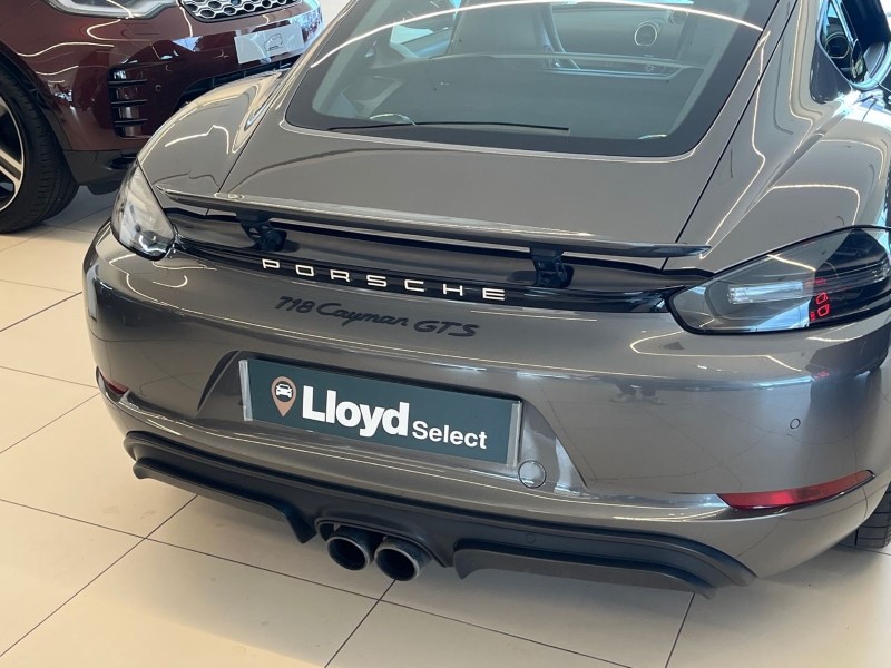 Used Porsche Cayman 2018 for sale - 76982078: Photo 42