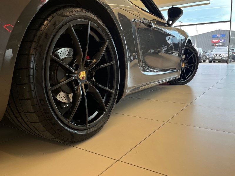 Used Porsche Cayman 2018 for sale - 76982078: Photo 44