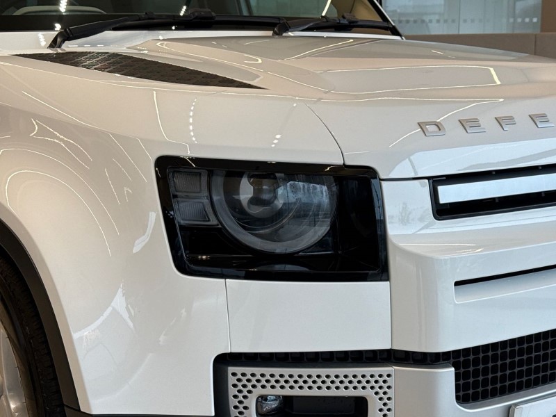 Used Land Rover Defender 2022 for sale - 76981611: Photo 17