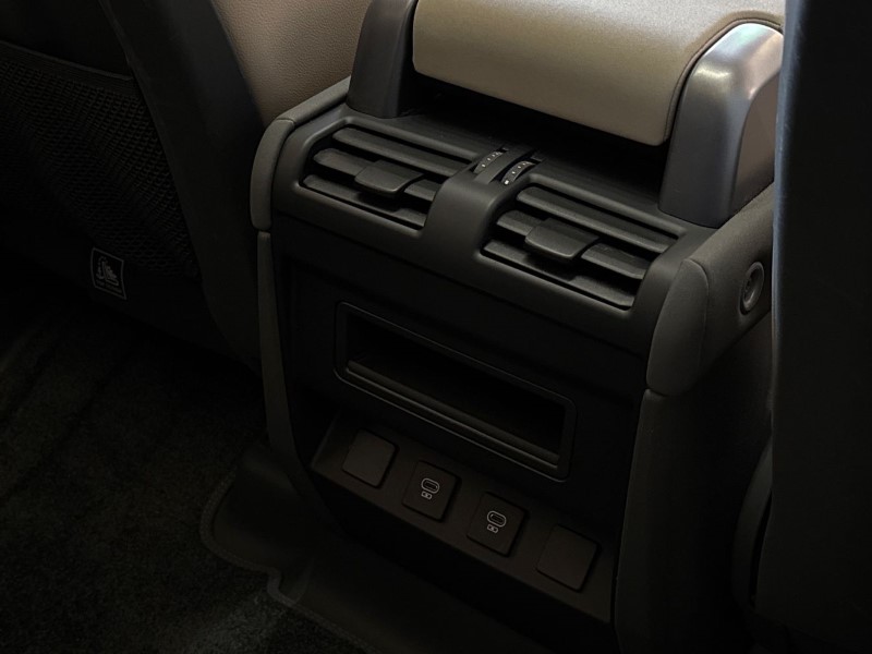 Used Land Rover Defender 2022 for sale - 76981611: Photo 18