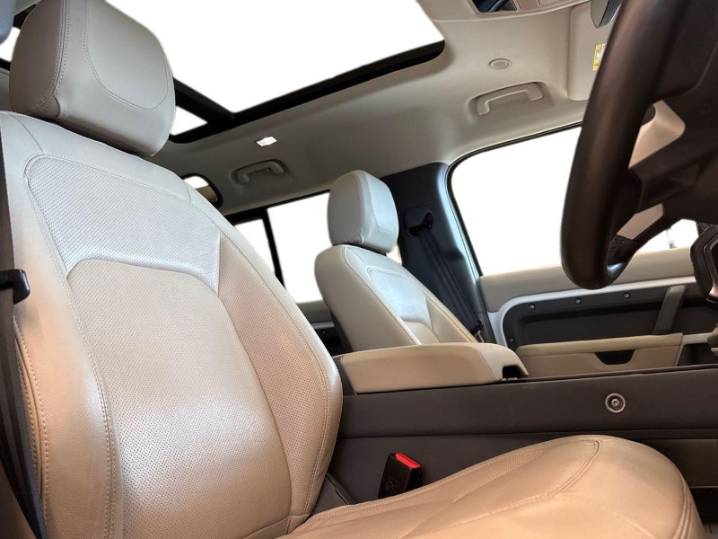 Used Land Rover Defender 2022 for sale - 76981611: Photo 25