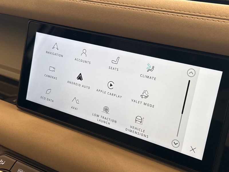 Used Land Rover Defender 2022 for sale - 76981611: Photo 32