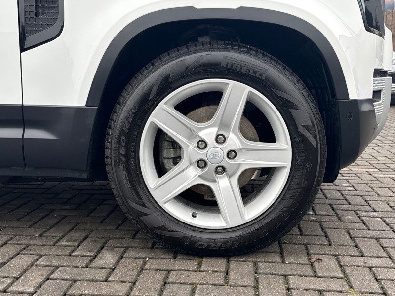 Used Land Rover Defender 2022 for sale - 76981611: Photo 8