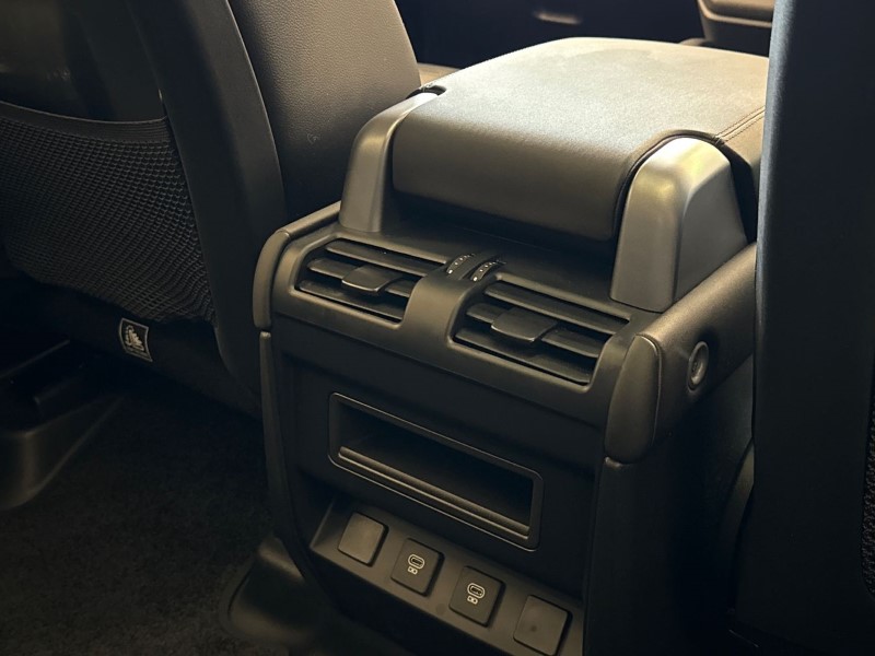 Used Land Rover Defender 2024 for sale - 77803955: Photo 18