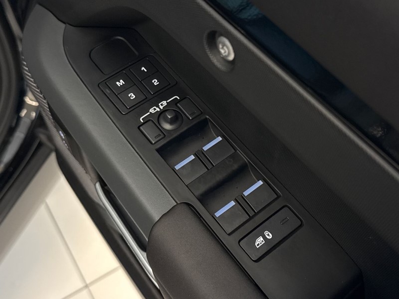 Used Land Rover Defender 2024 for sale - 77803955: Photo 23