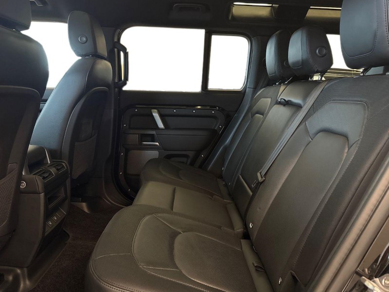 Used Land Rover Defender 2024 for sale - 77803955: Photo 4