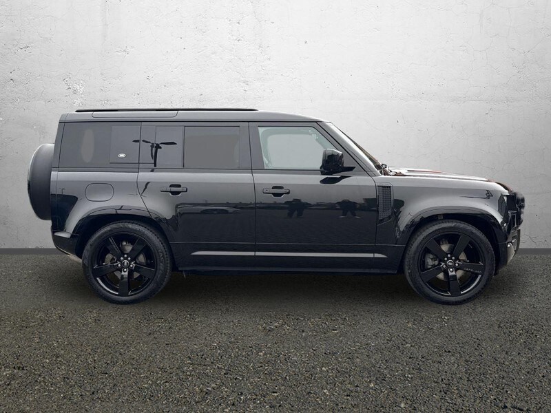 Used Land Rover Defender 2024 for sale - 77803955: Photo 5