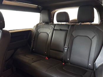 Used Land Rover Defender 2023 for sale - 79087945: Photo