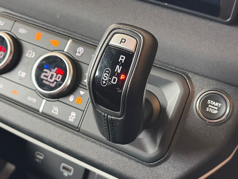 Used Land Rover Defender 2022 for sale - 78011192: Photo 13