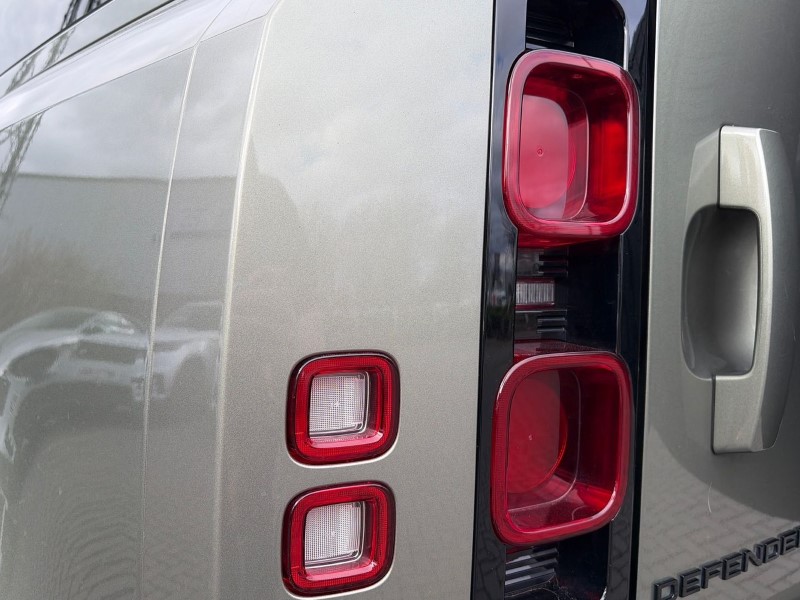 Used Land Rover Defender 2022 for sale - 78011192: Photo 19